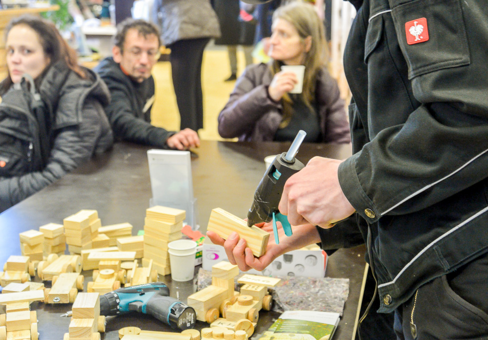 Mitmachangebot Holzspielzeug bauen