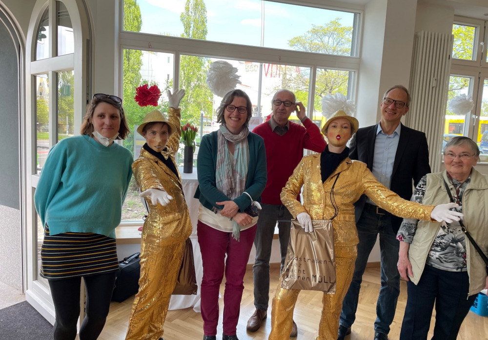 Besuch aus dem Kiez - die Mimen!